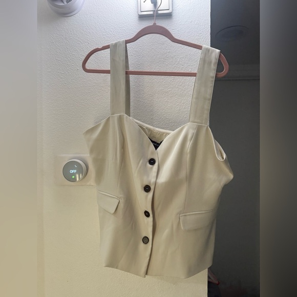 Forever 21 Tops - Forever 21 Off-White Sleeveless Blouse